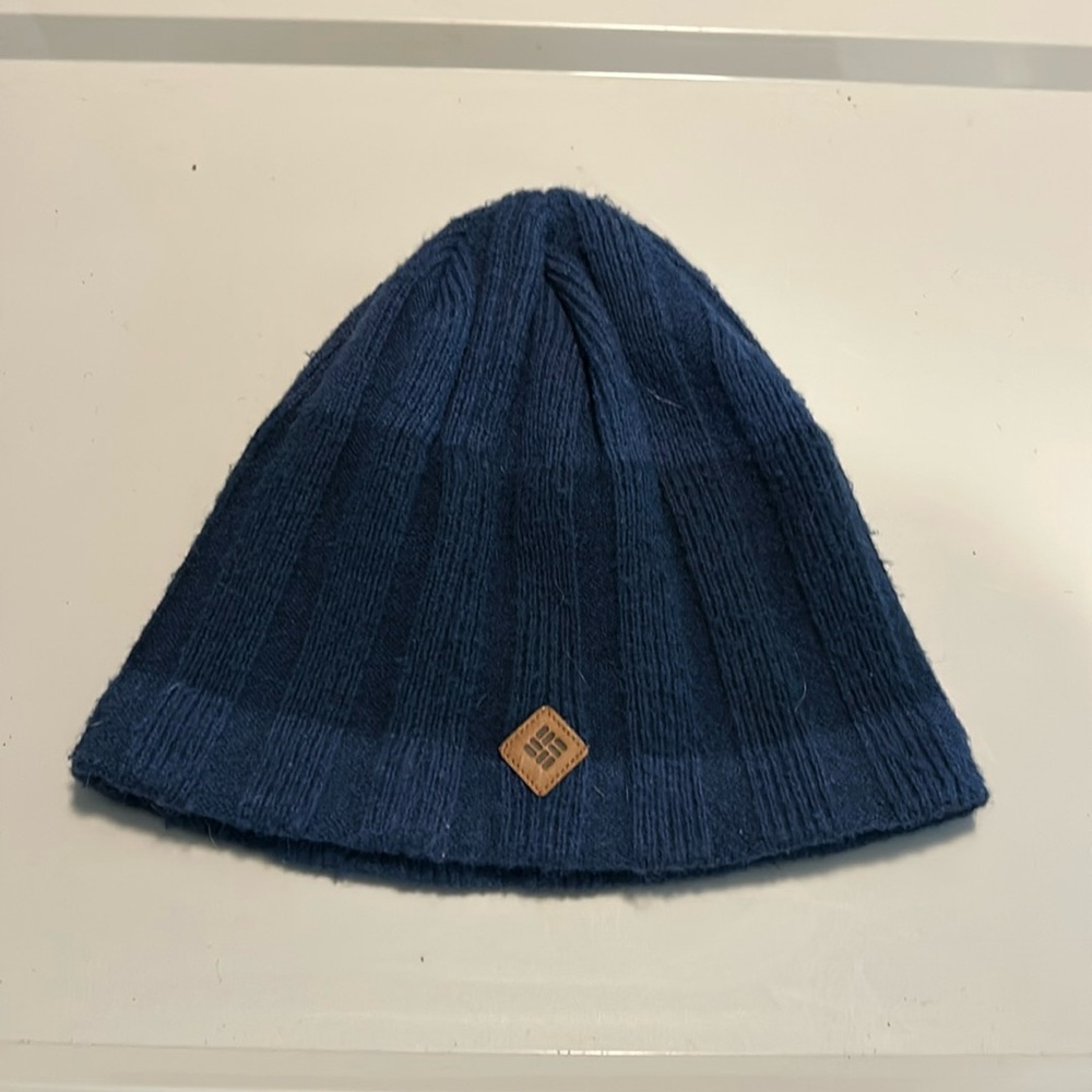 Columbia Wool blend Knit Navy Blue Beanie with Fleece Lining Unisex OSFM